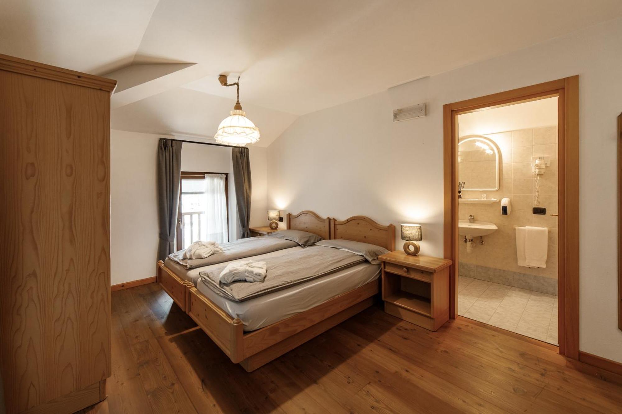 Hotel Al Bivio Imer