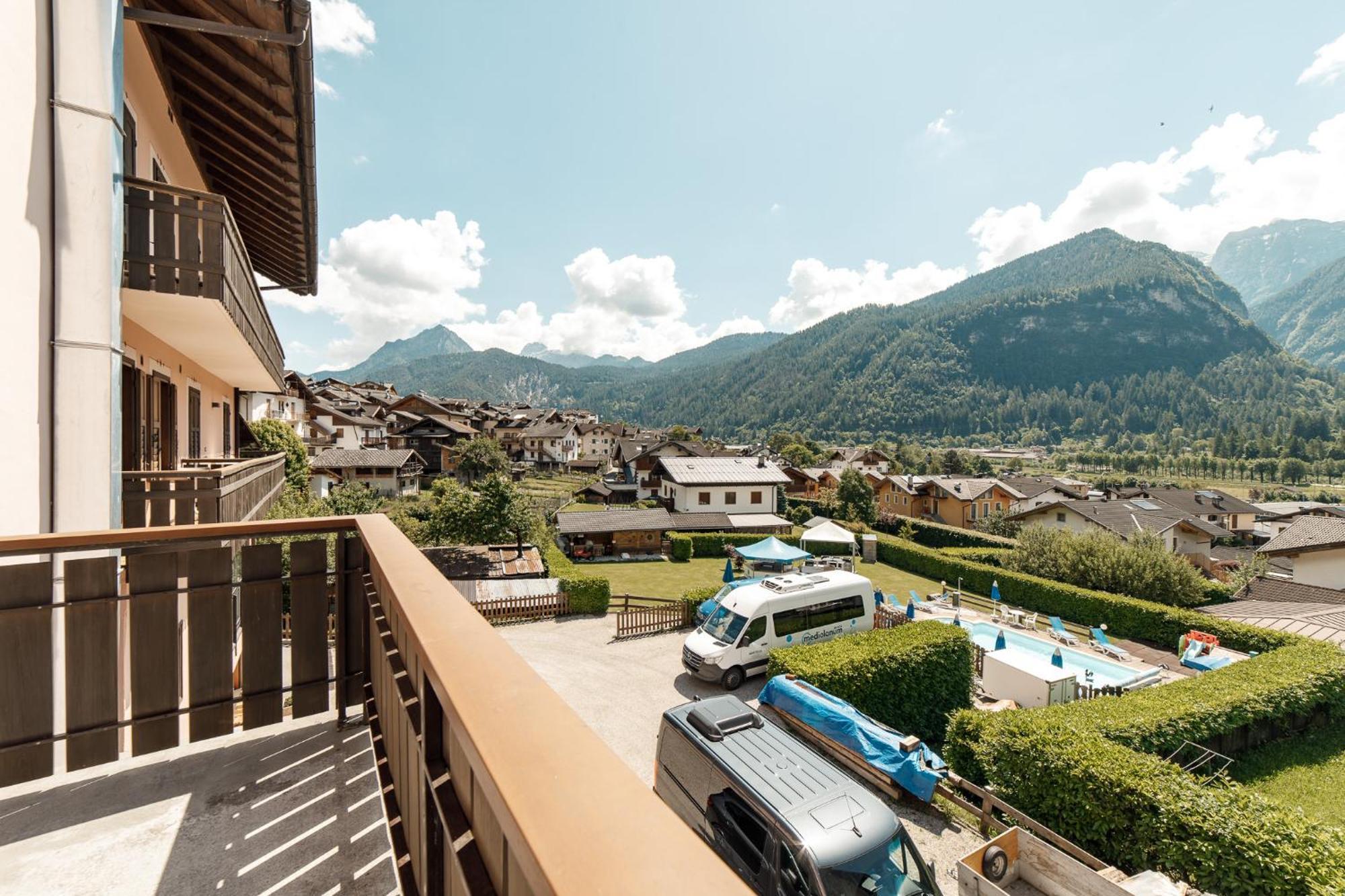 Al Bivio - Pizzeria, Pool & Sauna Hotel Imer